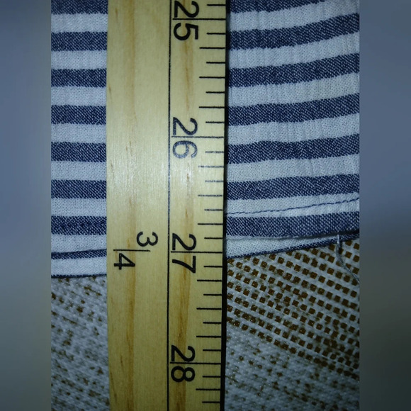 Michael Kors Blue Striped V-neck  Top Womens Size Large Nautical Coastal Grandma - Picture 9 of 9